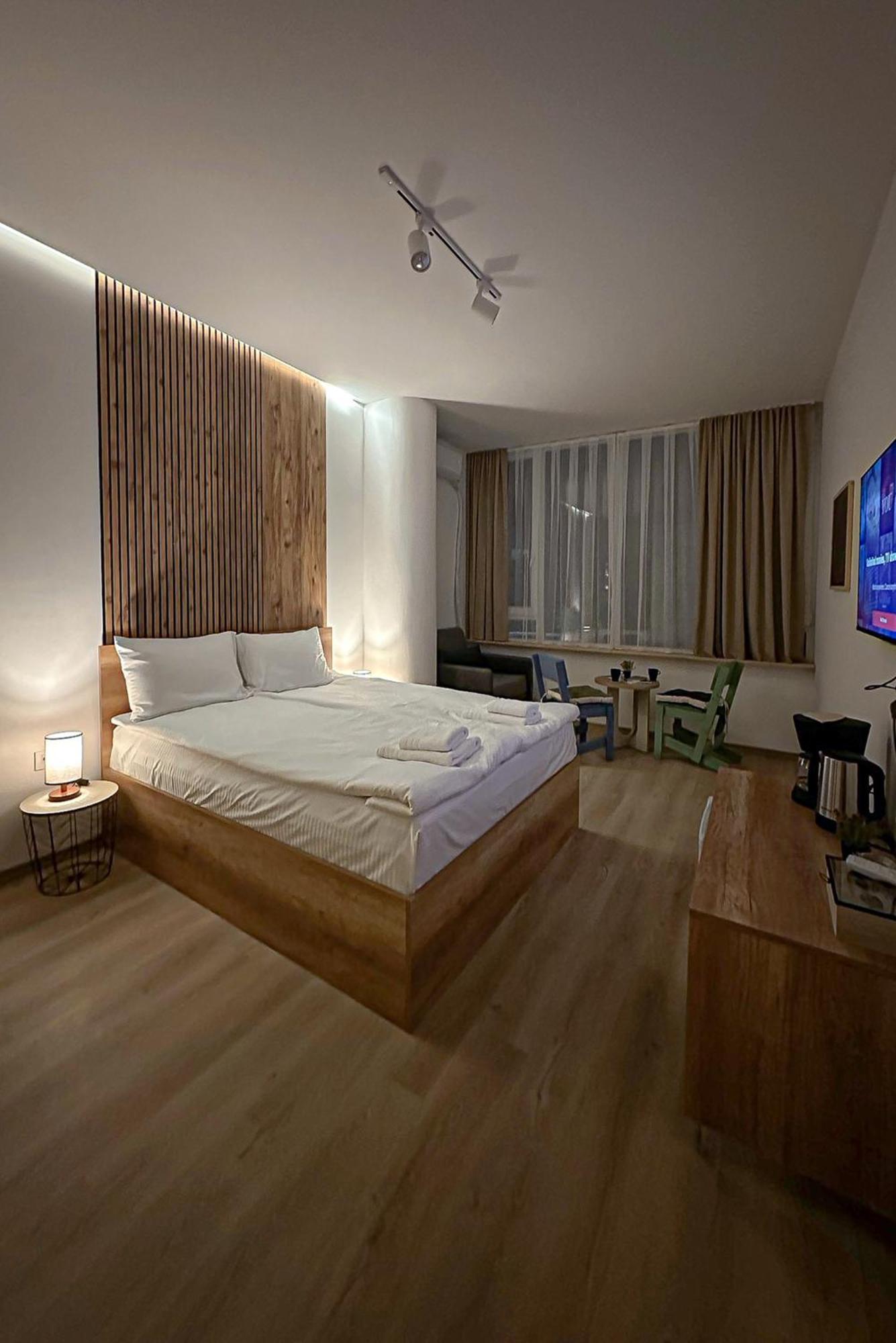 Old Bazaar Rooms พริสตีนา ภายนอก รูปภาพ