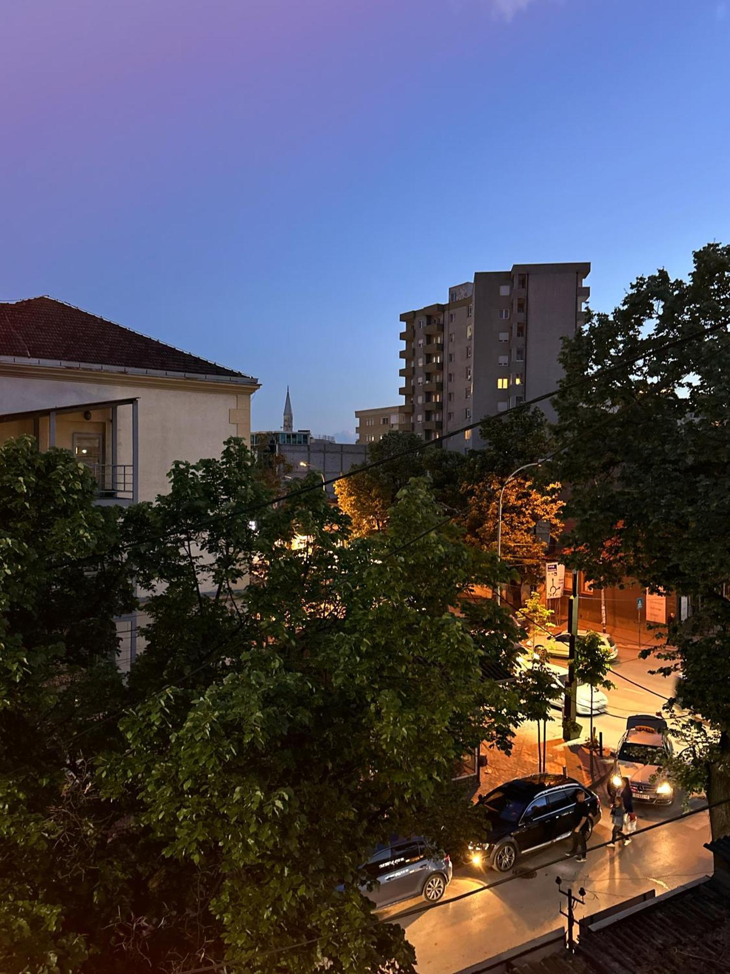 Old Bazaar Rooms พริสตีนา ภายนอก รูปภาพ